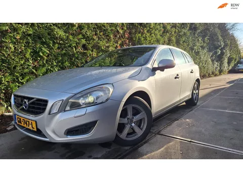 Volvo V60 2.4 D5 Summum