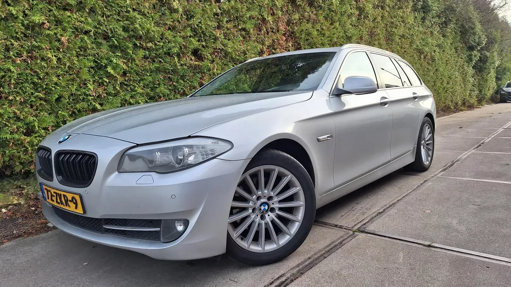 BMW 5-serie Touring 520d High Executive