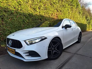 Mercedes-Benz A-klasse 180 d Business Solution AMG