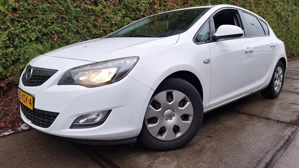 Opel Astra 1.7 CDTi S/S Edition