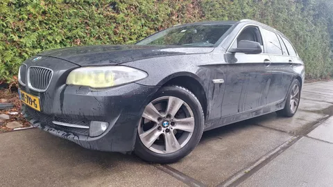 BMW 5-serie Touring 520d High Executive +