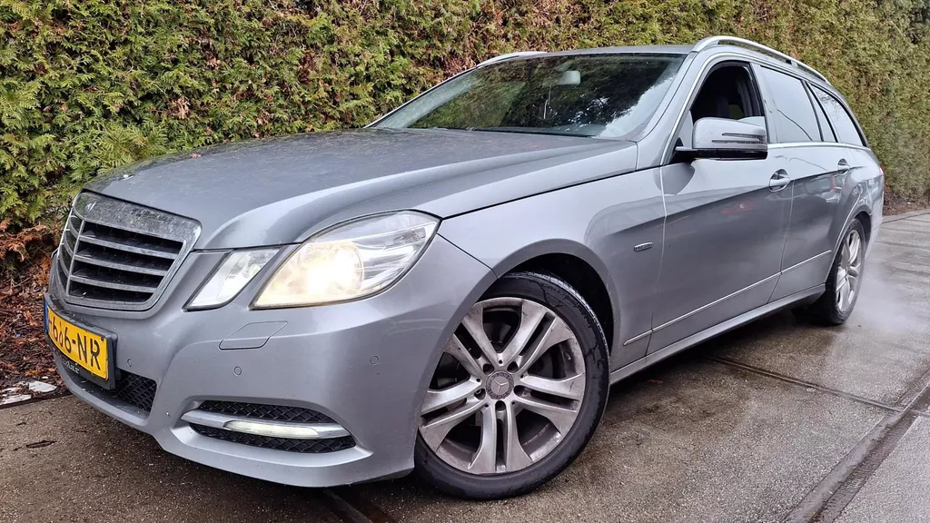 Mercedes-Benz E-klasse Estate 220 CDI Avantgarde