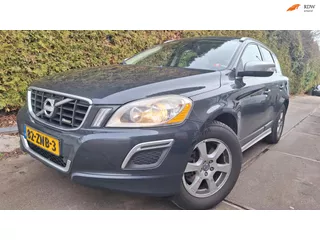 Volvo XC60 2.0 D4 R-Design