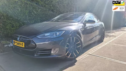Tesla Model S 70D Base (batterij defect!!!!!)