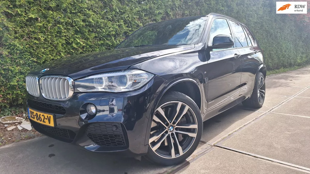BMW X5 M50d