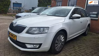 Skoda Octavia Combi 1.6 TDI (versnellingsbak defect!!!)