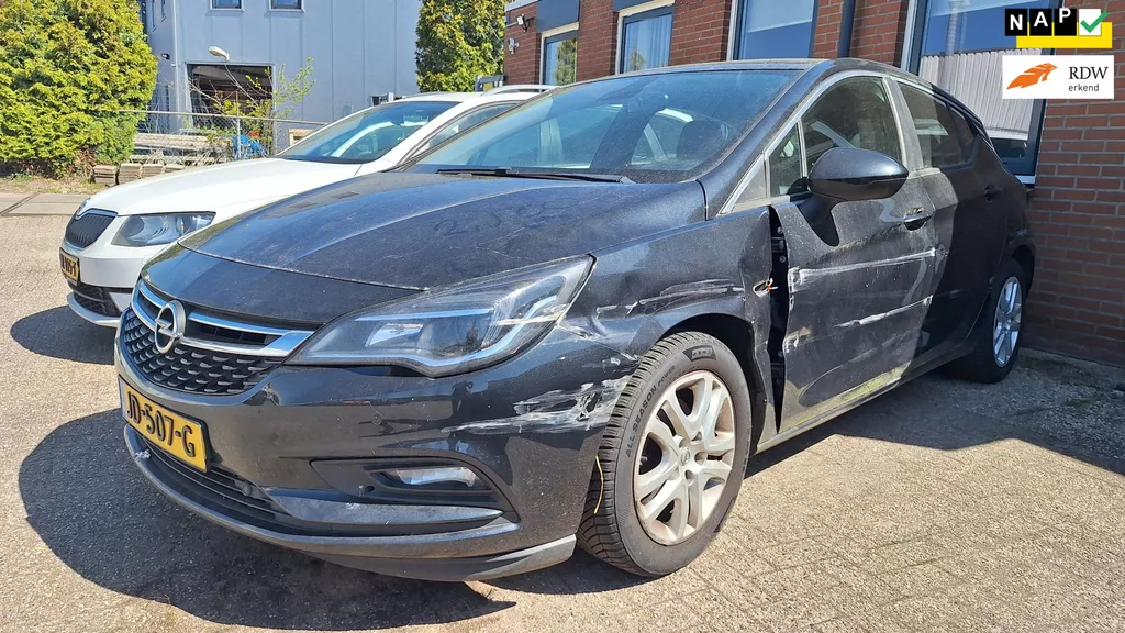 Opel Astra 1.6 CDTI Business+