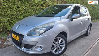 Renault Sc&eacute;nic 1.6 dCi Parisi&egrave;nne
