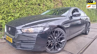 Jaguar XE 2.0 D Pure