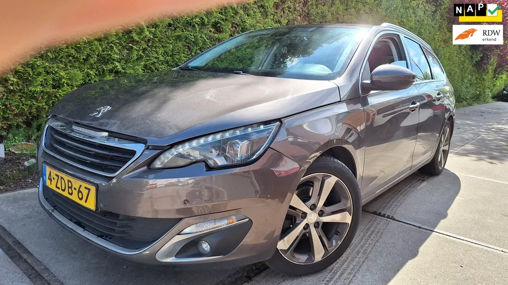 Peugeot 308 SW 1.2 e-THP Premi&egrave;re