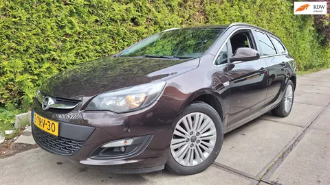 Opel Astra Sports Tourer 1.6 CDTi Business +