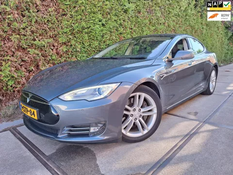 Tesla Model S 85 Base (FREE SUPERCHARGING)
