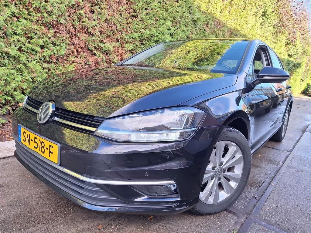 Volkswagen Golf 1.6 TDI Comfortline Business Volkswagen Golf 1.6 TDI Comfortline Business