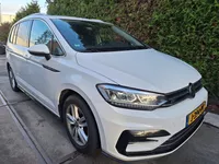 Volkswagen Touran 2.0 TDI Highline Business R Foto