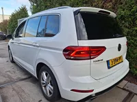 Volkswagen Touran 2.0 TDI Highline Business R Foto