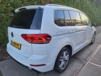 Volkswagen Touran 2.0 TDI Highline Business R Foto