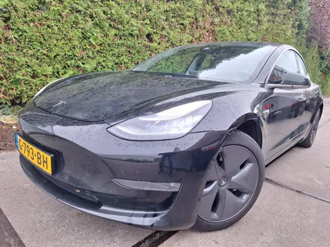 Tesla Model 3 Standard RWD Plus 60 kWh