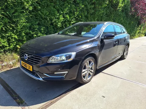 Volvo V60 2.4 D6 AWD Plug-In Hybrid Summum