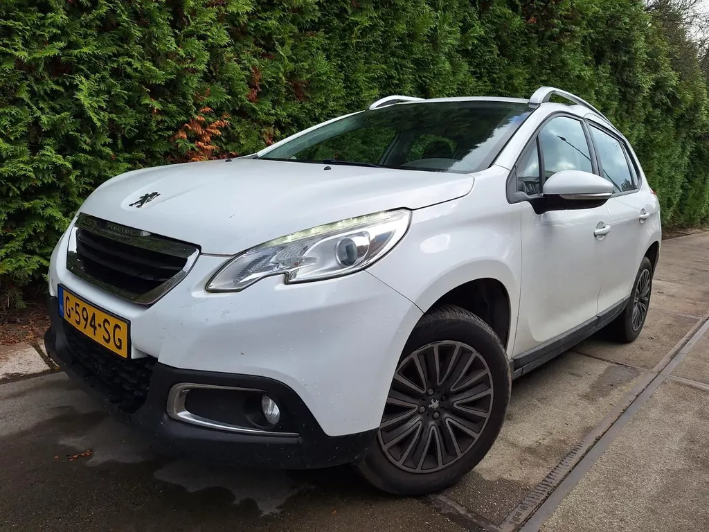 Peugeot 2008 1.2 VTi Active