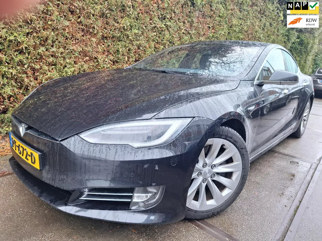 Tesla Model S 90D Base