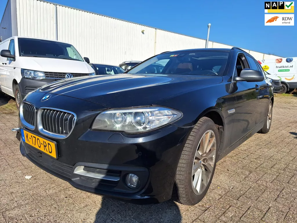 BMW 5-serie Touring 530xd Luxury Edition (BRANDSTOF POMP DEFECT)