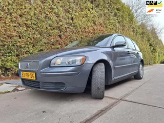 Volvo V50 2.4